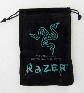 Túi nhung đựng chuột Razer.